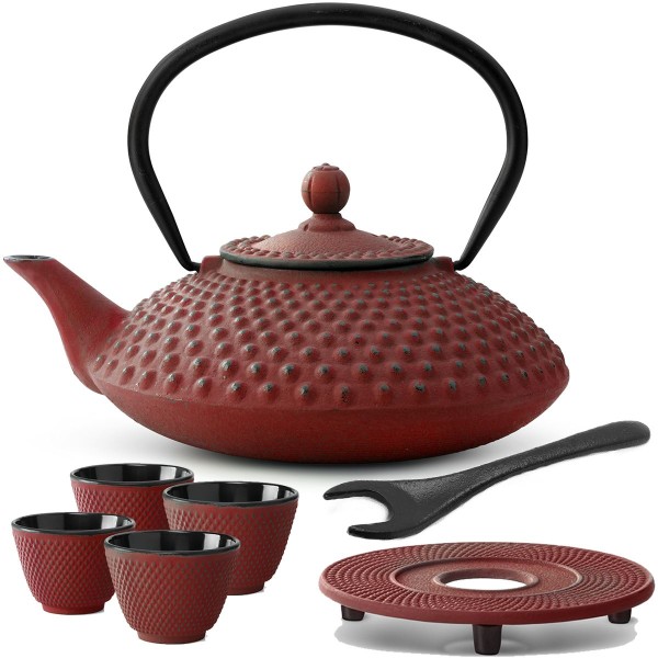 gusseisernes rotes asiatisches Teekannen Set Xilin mit Untersetzer Becher & Deckelheber 1,25 Liter / 4 Stück