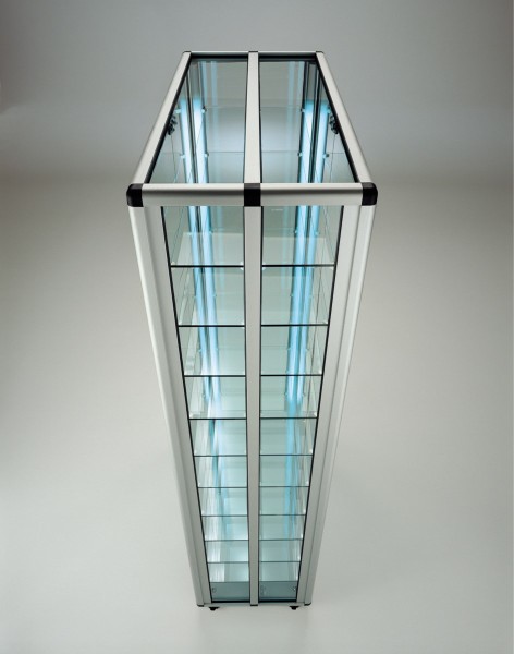 große verschließbare beidseitige Glas Wandvitrine staubdicht beleuchtet 2 x 40 W - Art.-Nr. OL9943D-mb