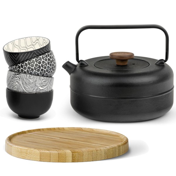 Bredemeijer Guss Teekanne 0,75 Liter schwarz Tee-Set mit 4 Becher, Filter & braunen Holzuntersetzer