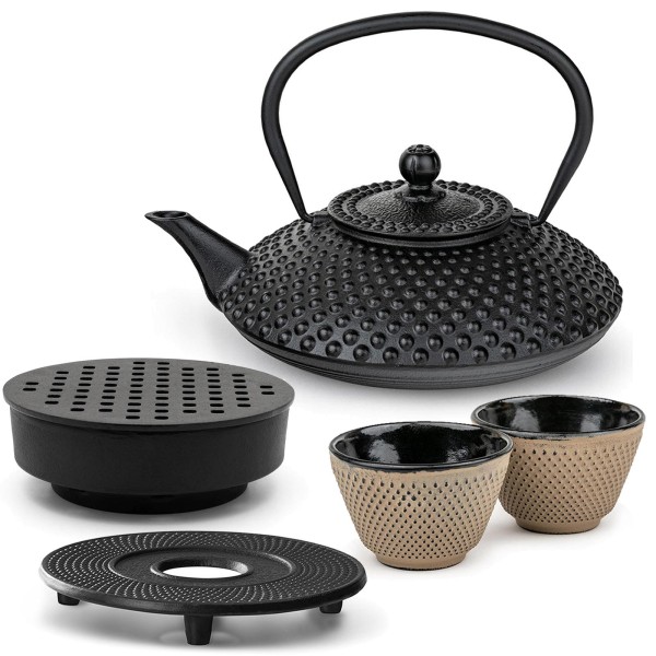 Bredemeijer Gusseisen Teekannen Set 1.25 Liter schwarz mit sandfarbenen Bechern, Untersetzer & Teewärmer 2