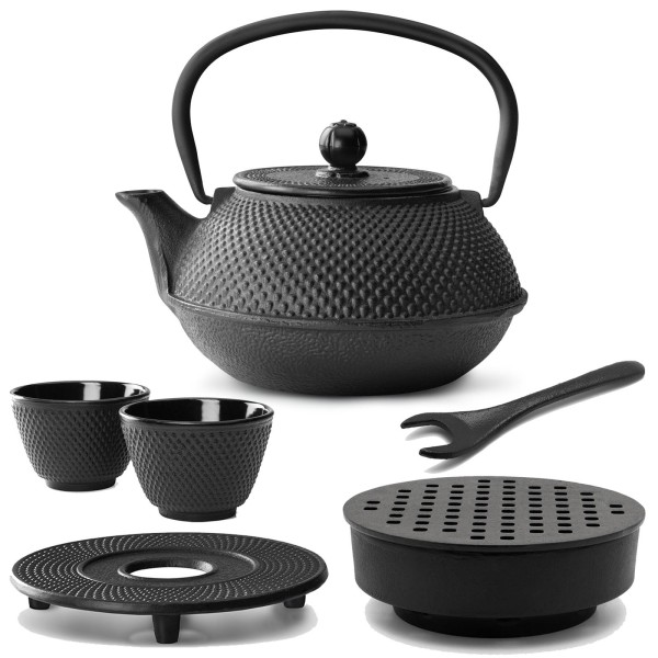 Bredemeijer gusseisernes Tee-Set 0.8 Liter - Teekessel mit Stövchen & Deckelheber & Untersetzer & Teetassen 2 Stück