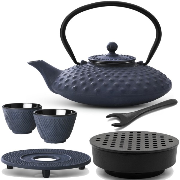 Bredemeijer blaues gusseisernes Tee-Set 0.8 Liter - Teebereiter mit Stövchen & Deckelheber & Untersetzer & Teebecher