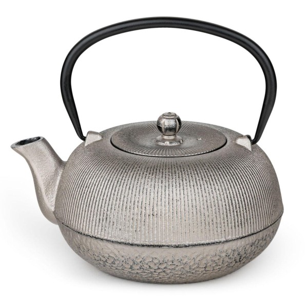 Bredemeijer kleine Guss-Teekanne 1.0 Liter champagne mit Edelstahl-Teefilter-Sieb