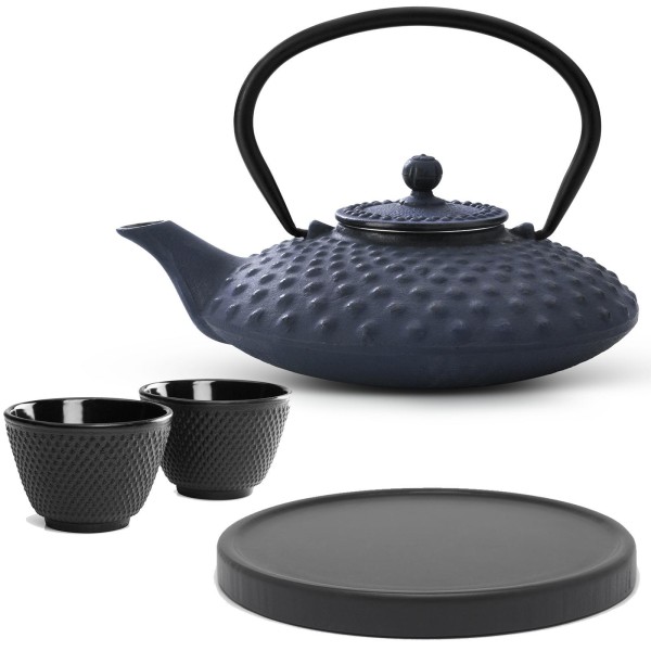Bredemeijer Gusseisen Teekanne 800 ml blau Teekannen Set mit Holz Untersetzer & 2 Teebecher