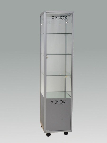 beleuchtete stehende Glasvitrine mit Staufach abschließbar 40 cm ohne Spiegelrückwand / auf Rollen