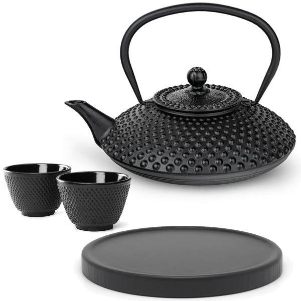 Bredemeijer Teekannen Set Gusseisen schwarze 1.25 Liter Kanne Induktion mit schwarzem Holzuntersetzer & Teebecher 2