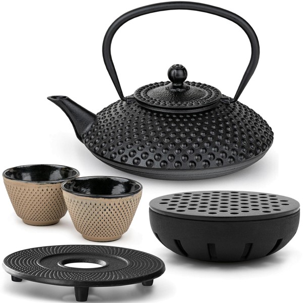 Bredemeijer Teekanne 1.25 Liter schwarzes Guss Set mit sandfarbenen Bechern, Untersetzer & Teewärmer 2