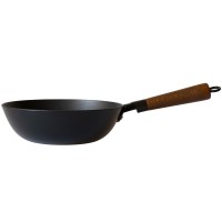BAF Wokpfanne 24 cm Induktion Gusseisen beschichtet Rustica Wok mit Holzgriff BAF Wokpfanne 24 cm Induktion Gusseisen beschichtet Rustica Wok mit Holzgriff